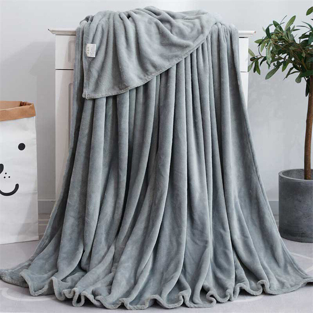 Kuscheldecke Flauschige Wohndecke Flanell Fleecedecke Sofadecke 130x150cm